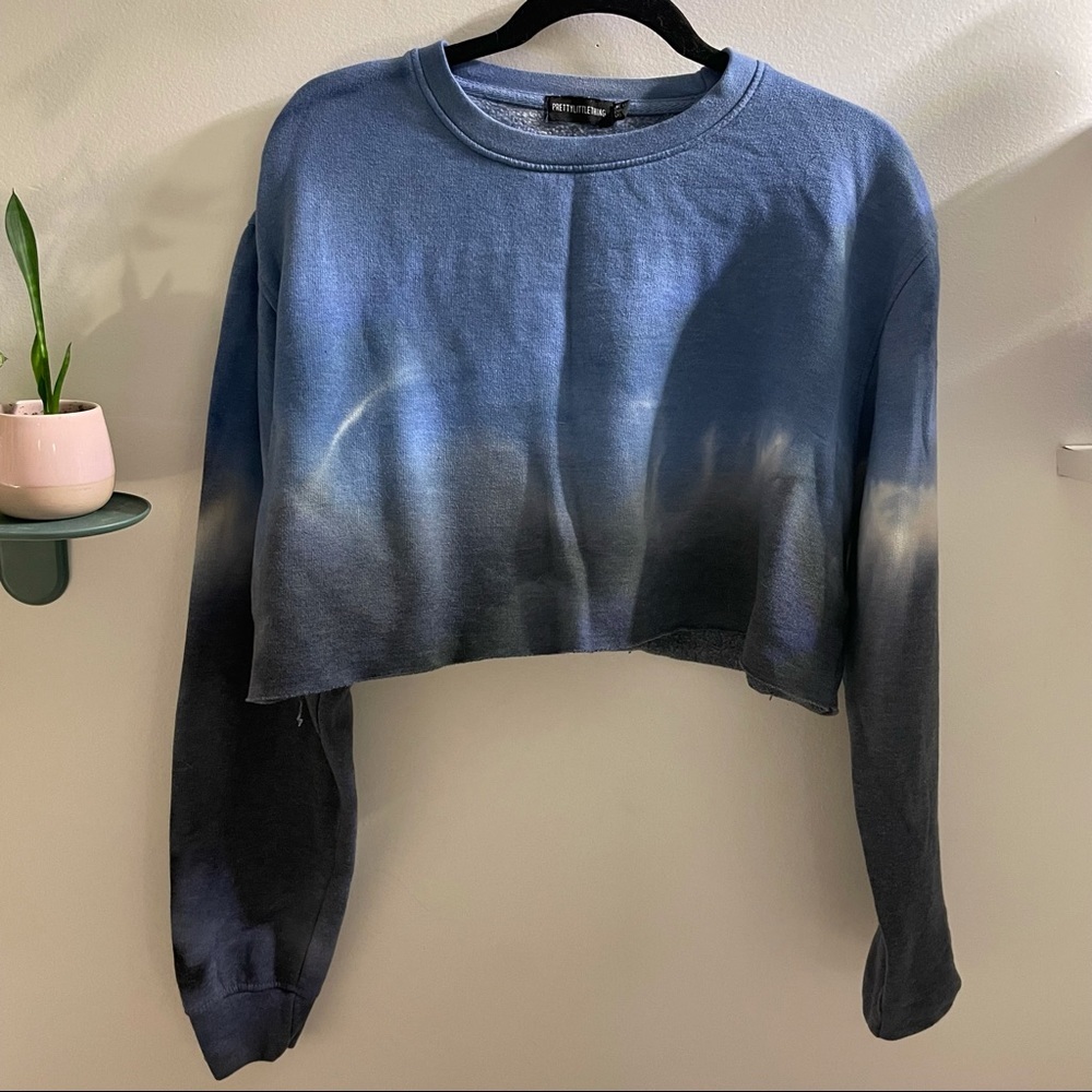 PrettyLittleThing Blue ombre tie dye crop top 6